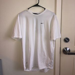 Nike Men’s Dri Fit T-Shirt With Mesh Spine